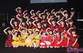 SHUNw摜